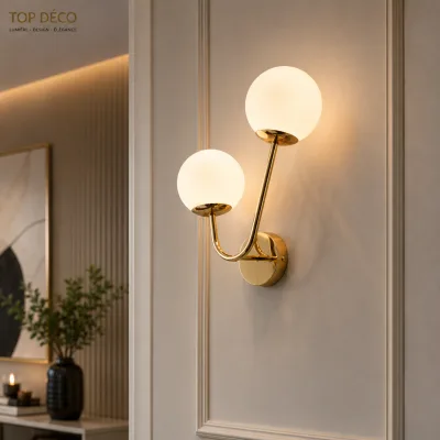 Applique murale design moderne dorée à deux globes en verre | Top Déco Tunisie