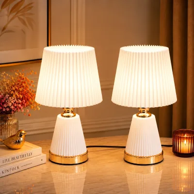 Pack de 2 Veilleuses de Chevet Modernes Blanches et Dorées – Design Plissé Élégant – 35 cm | Top Déco Tunisie
